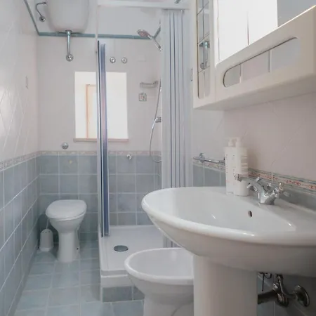 Apartment Uno Scorcio Sulla Rocca By Wonderful Italy *